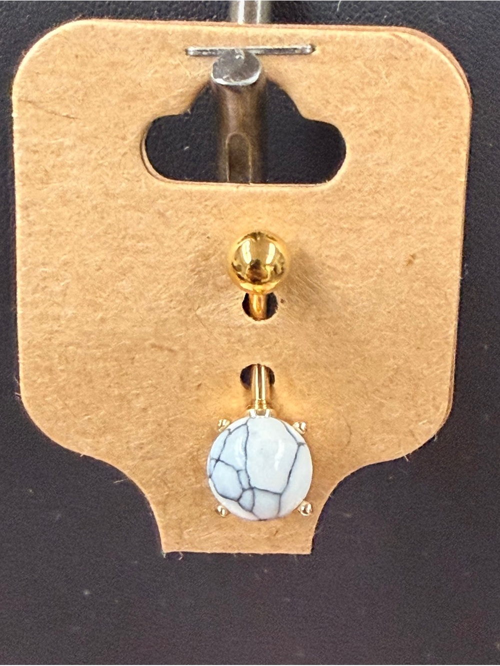 🍀3/$30 Gold-Tone Belly Button Ring with White Marble Stone